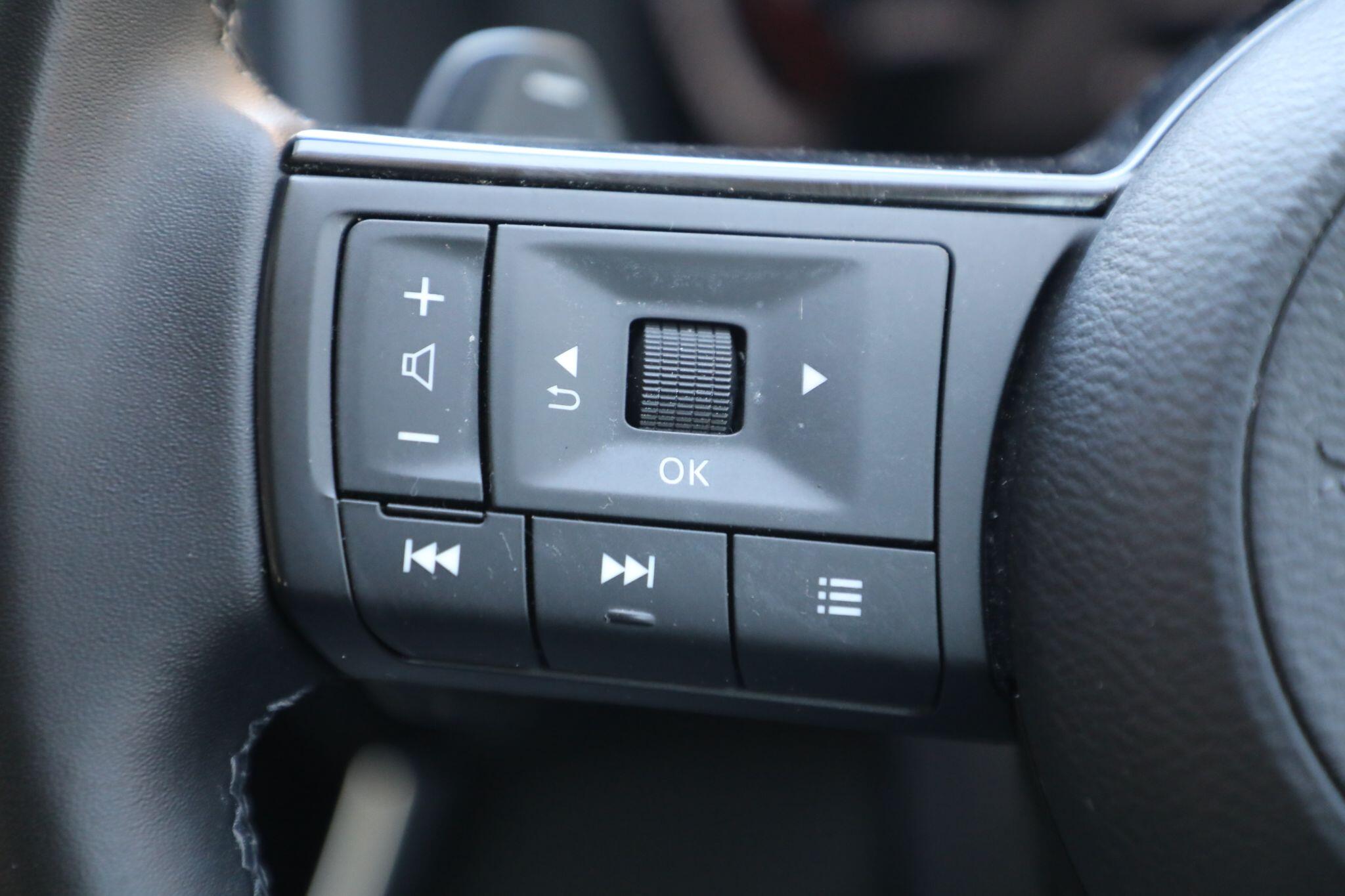 Large vehicle image